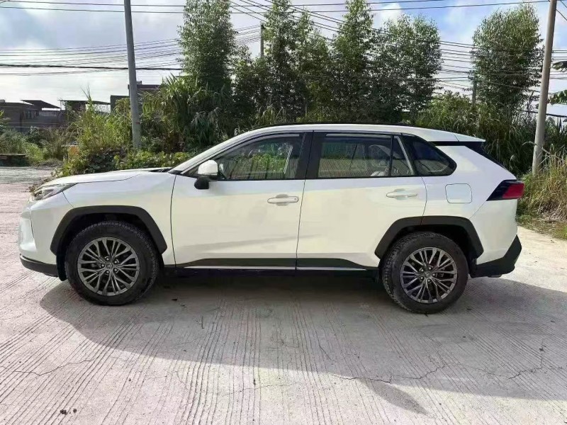 广州23年丰田威兰达2