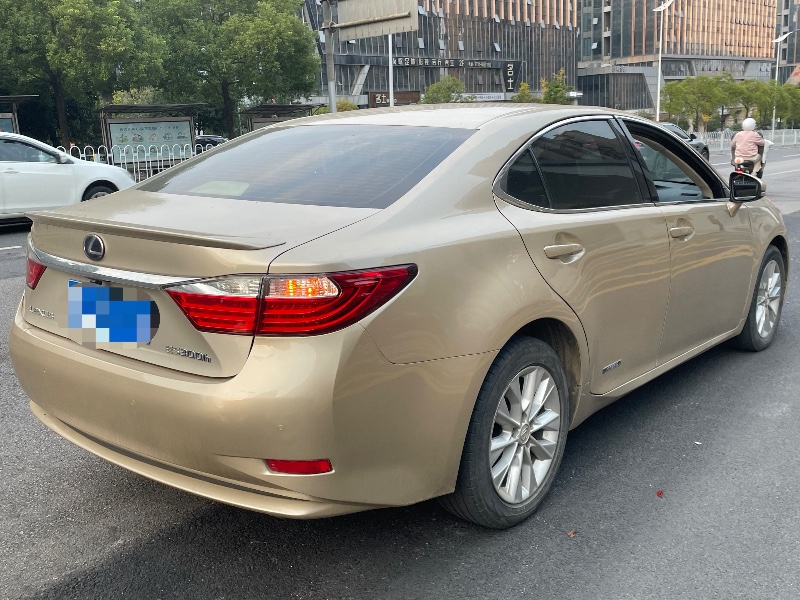 长沙14年雷克萨斯ES8