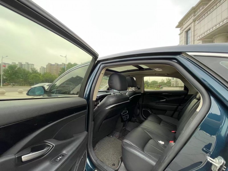 沧州17年吉利博越8