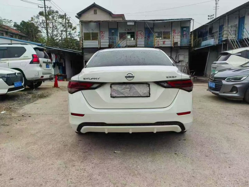 邵阳20年日产轩逸8