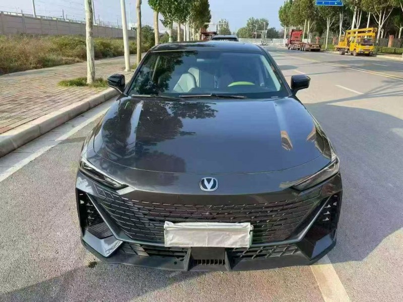 洛阳23年长安汽车UNI1