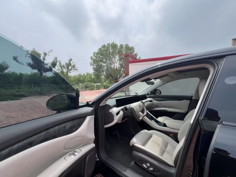 济南24年智己LS66