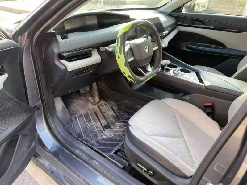 洛阳23年长安汽车UNI4