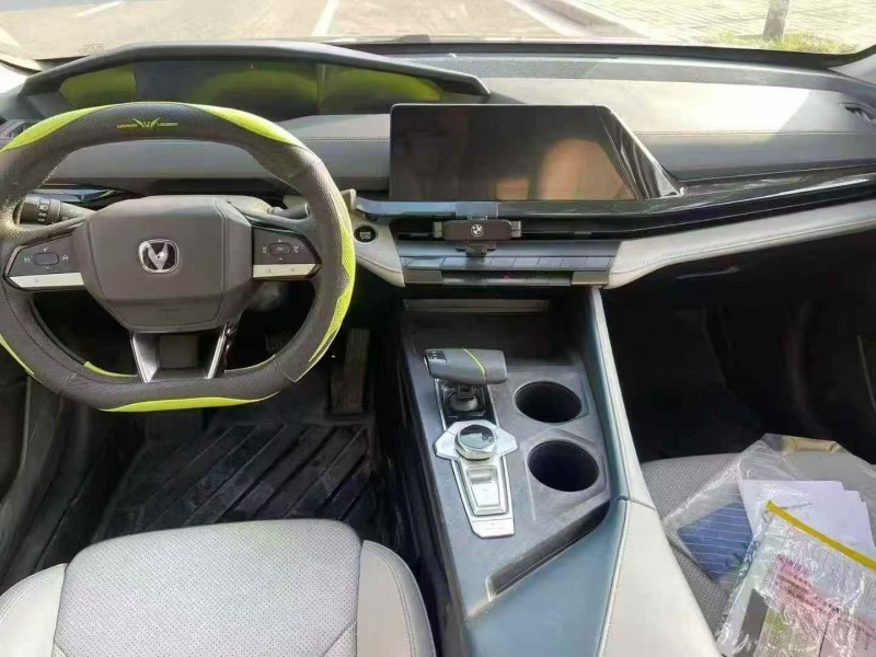 洛阳23年长安汽车UNI6