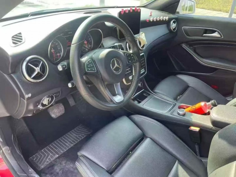 洛阳18年奔驰CLA4