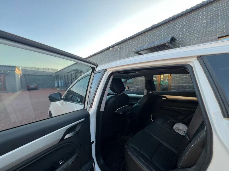 沧州20年吉利远景8