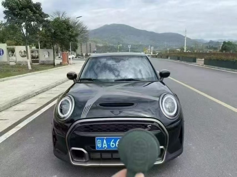 广州24年MINICooper1