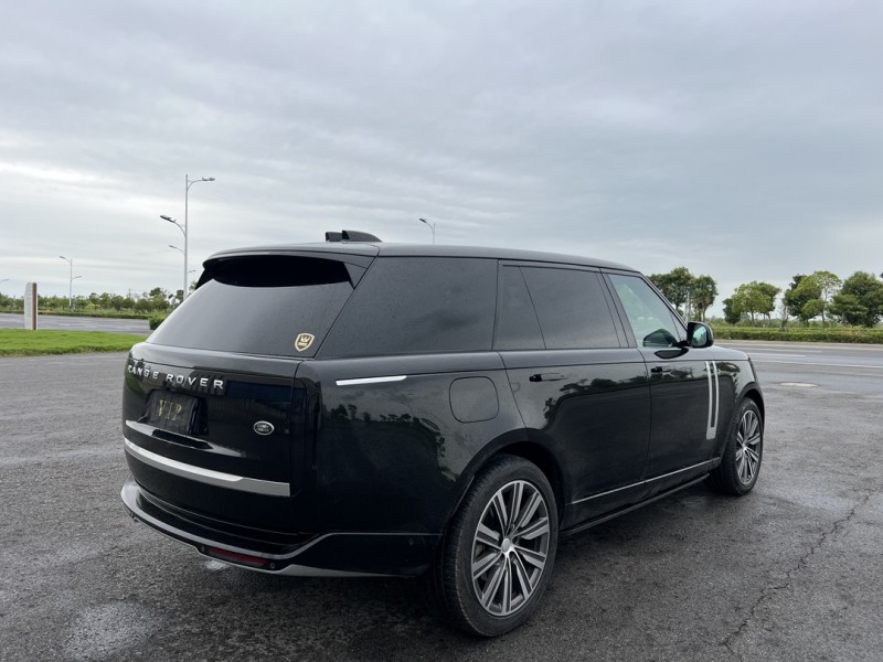 盐城25年路虎揽胜行政8