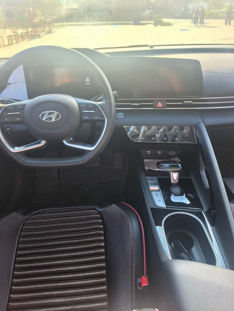 宁波21年现代伊兰特6