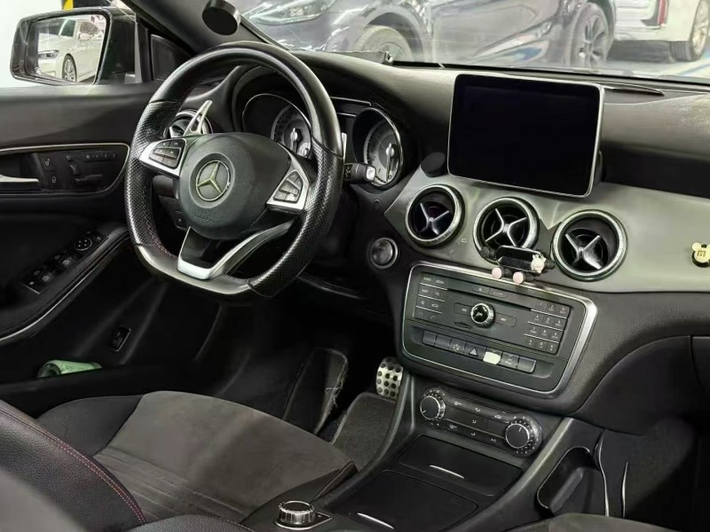 广州15年奔驰CLA5