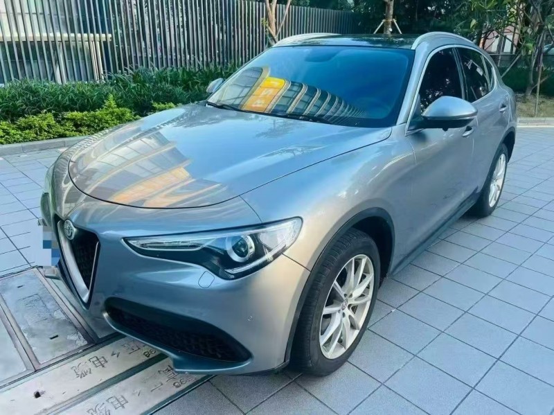 广州19年阿尔法·罗密欧Stelvio2