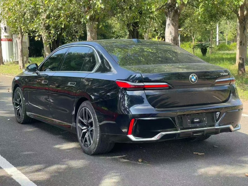 广州23年宝马7系7