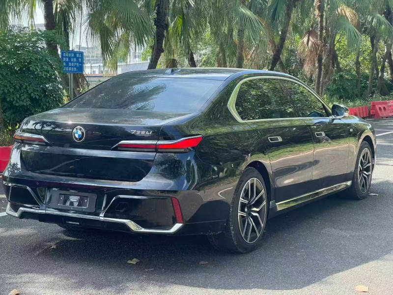 广州23年宝马7系8