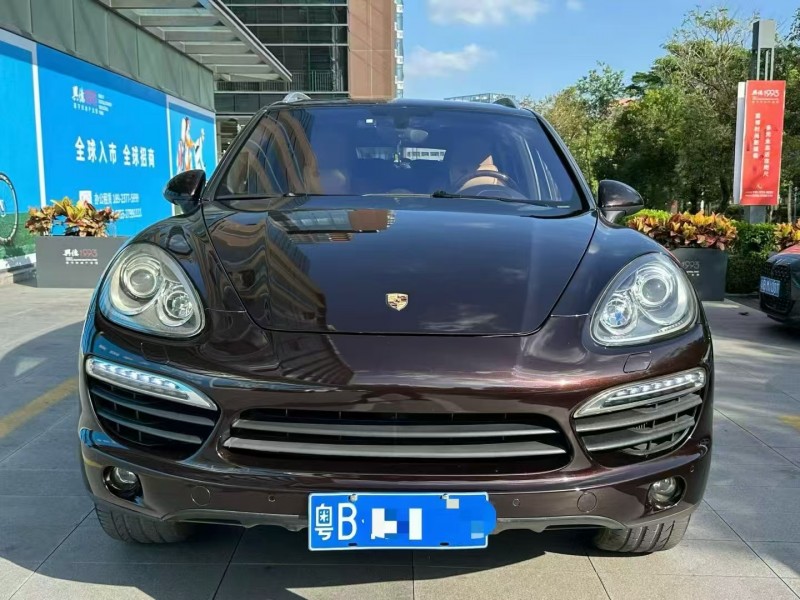 广州14年保时捷卡宴1