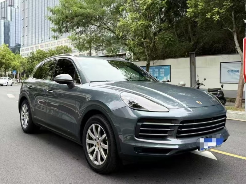 广州19年保时捷卡宴3