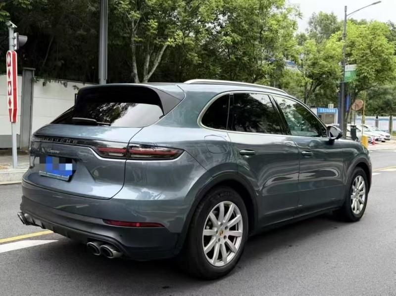 广州19年保时捷卡宴7