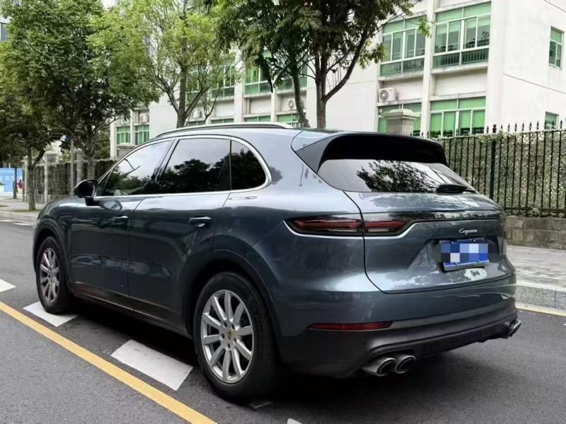 广州19年保时捷卡宴8