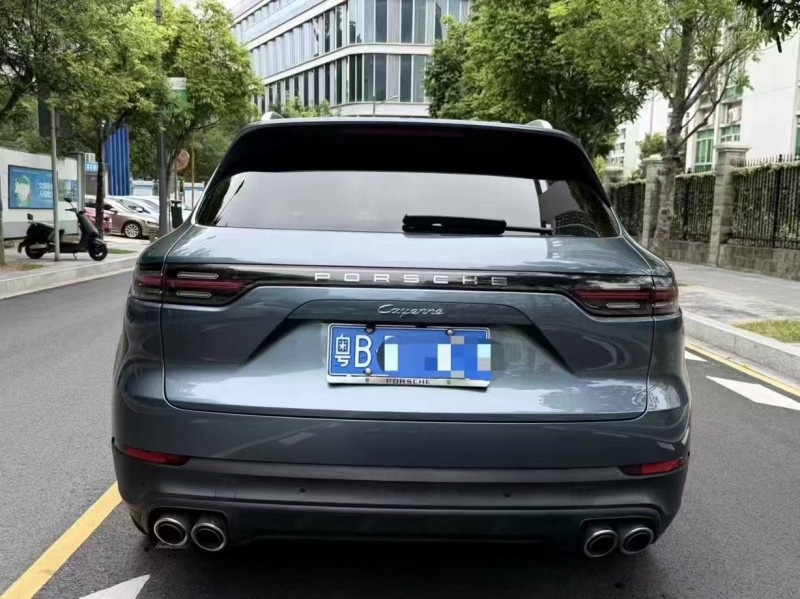 广州19年保时捷卡宴9