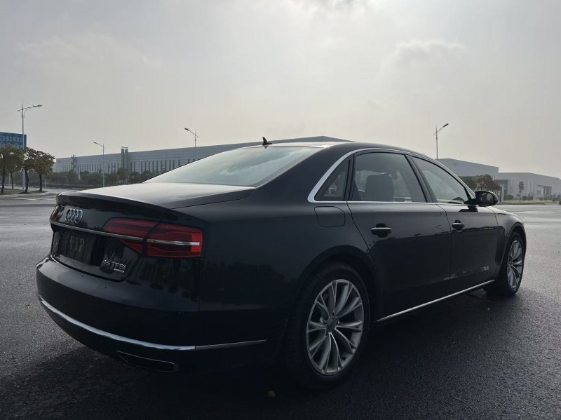 盐城17年奥迪A8L9