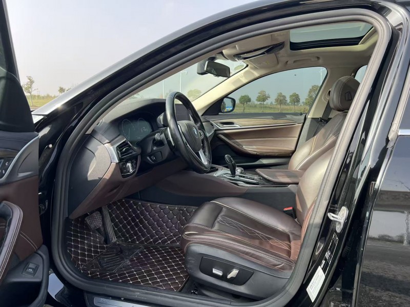 盐城19年宝马5系4