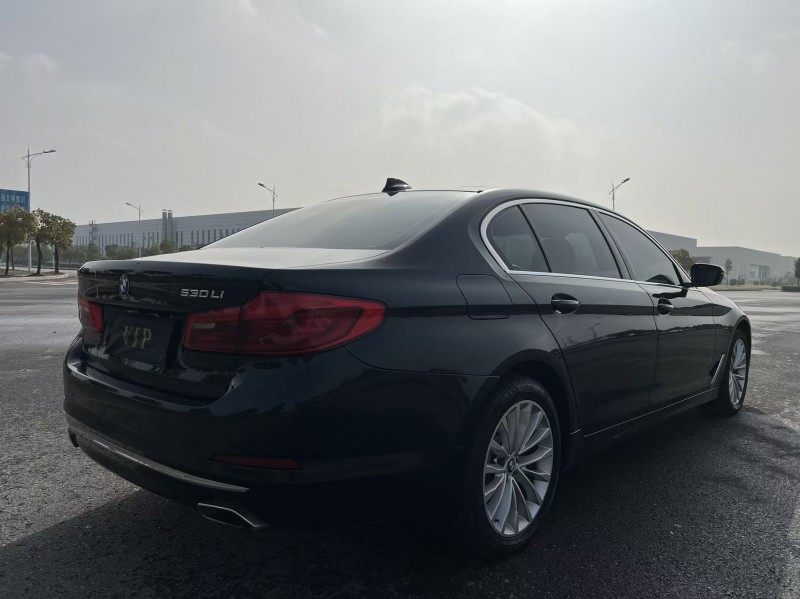 盐城19年宝马5系9