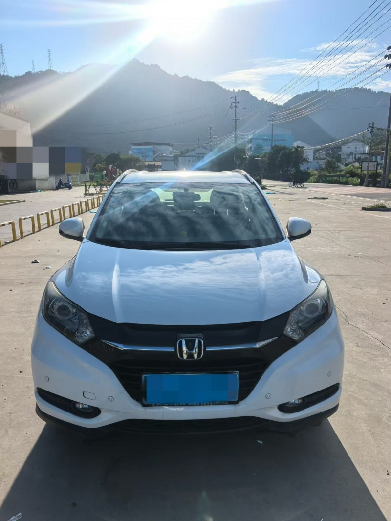 嘉兴17年本田缤智1