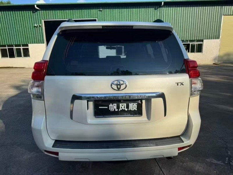 广州11年丰田普拉多8