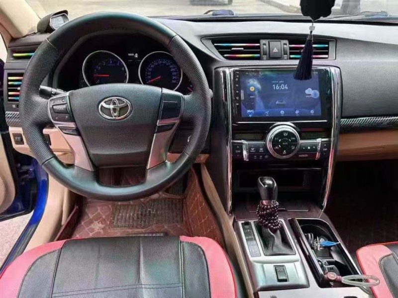 广州12年丰田锐志4