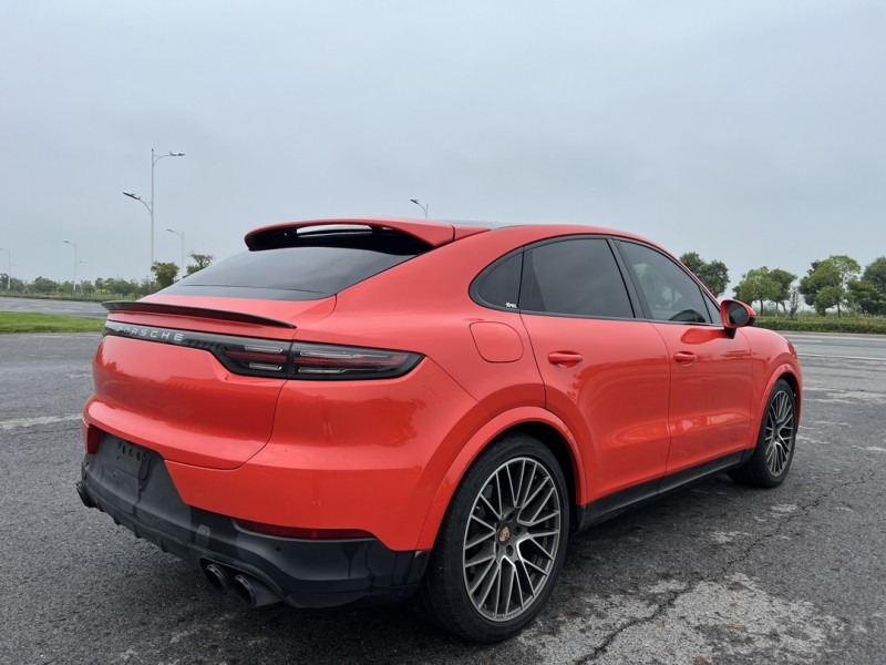 盐城19年保时捷卡宴8