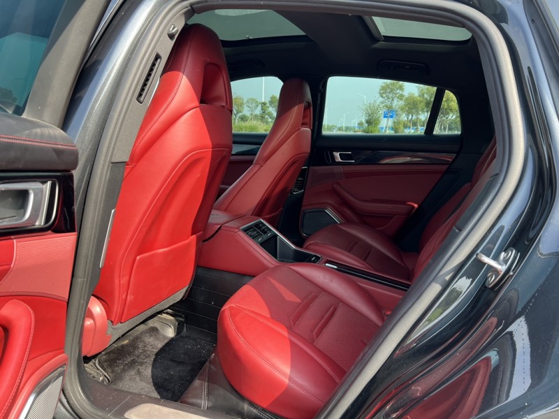 盐城17年保时捷帕拉梅拉5