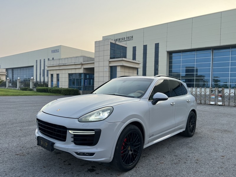 盐城15年保时捷卡宴3