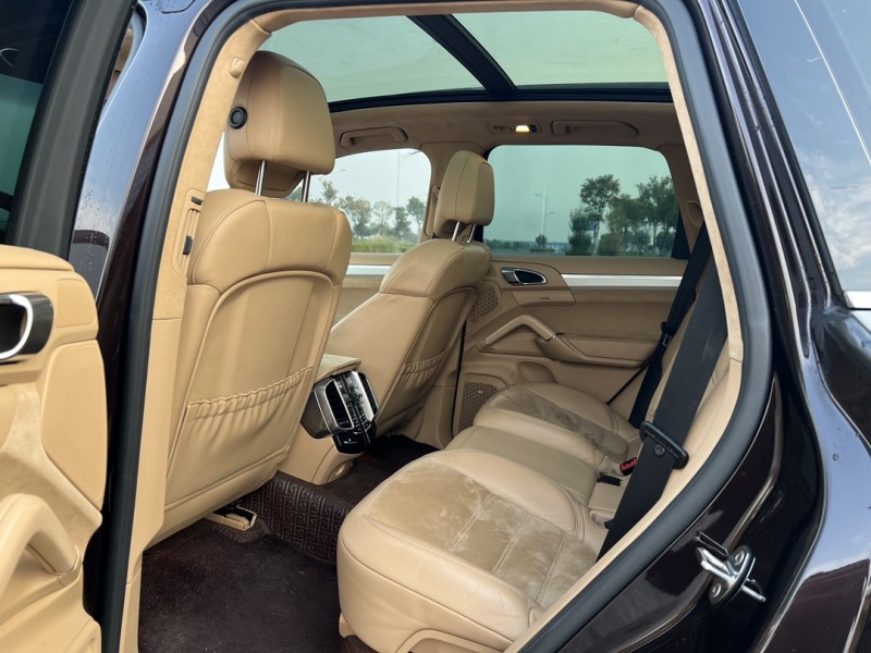 盐城15年保时捷卡宴5