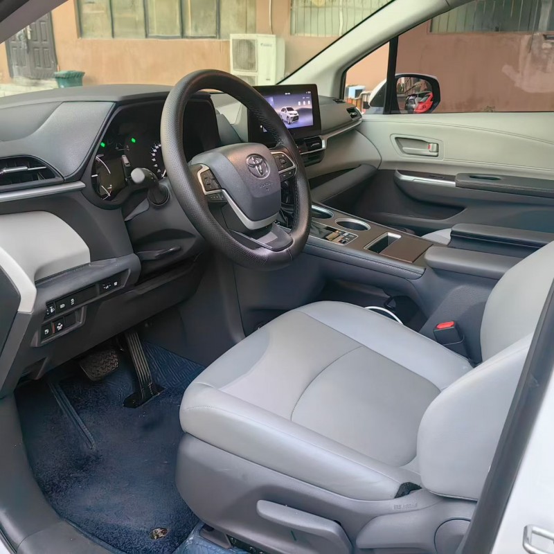 洛阳24年丰田格瑞维亚4