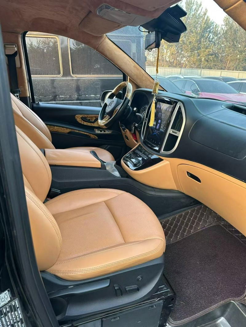 阳泉18年奔驰威霆6