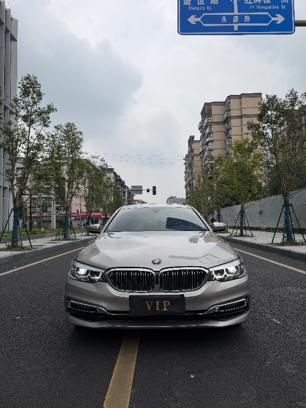 成都19年宝马5系1