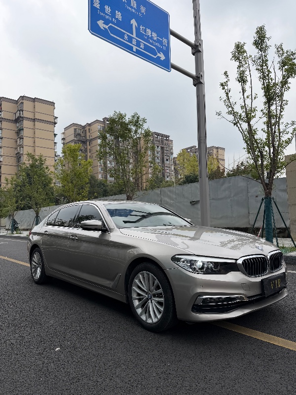 成都19年宝马5系2