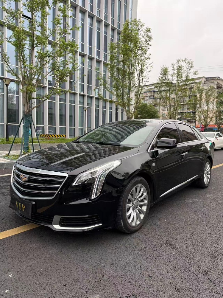 成都19年凯迪拉克XTS3