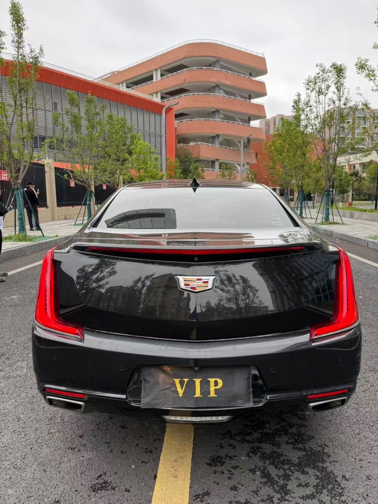 成都19年凯迪拉克XTS5