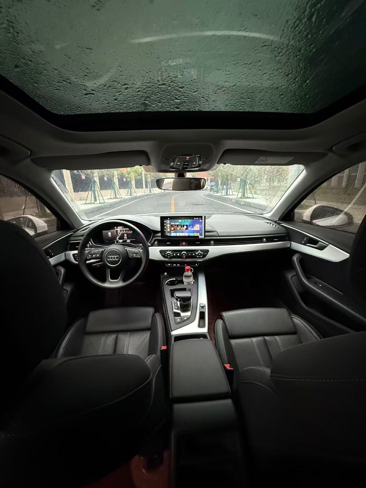 成都24年奥迪A4L9