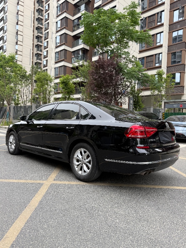 成都18年大众帕萨特4