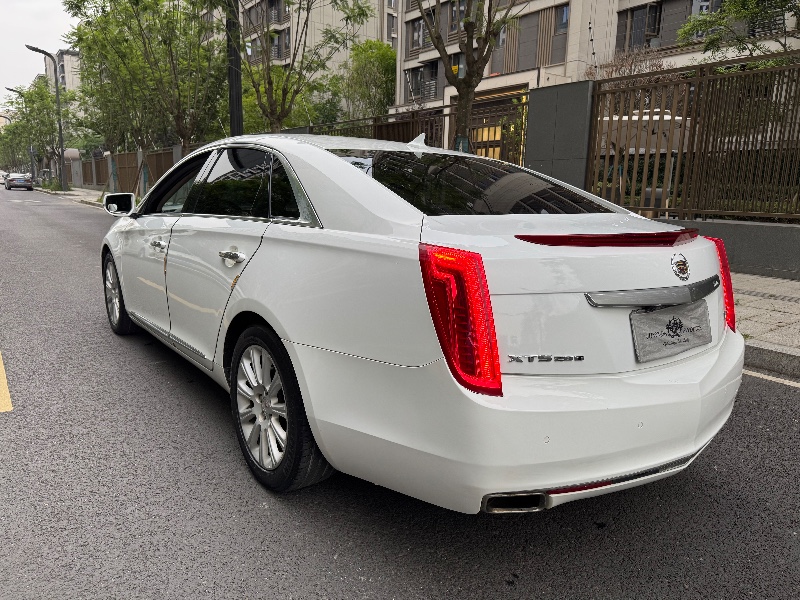 成都16年凯迪拉克XTS5