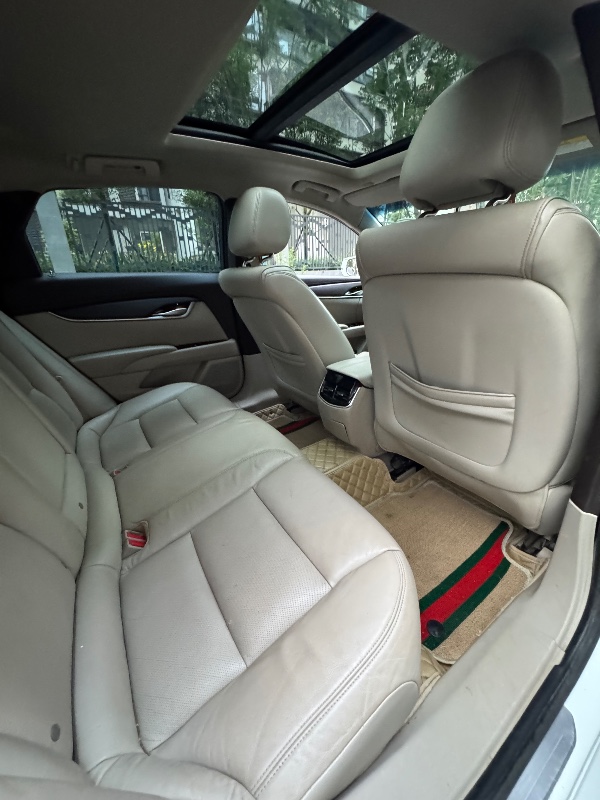 成都16年凯迪拉克XTS7