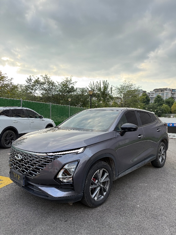 成都24年奇瑞欧萌达3