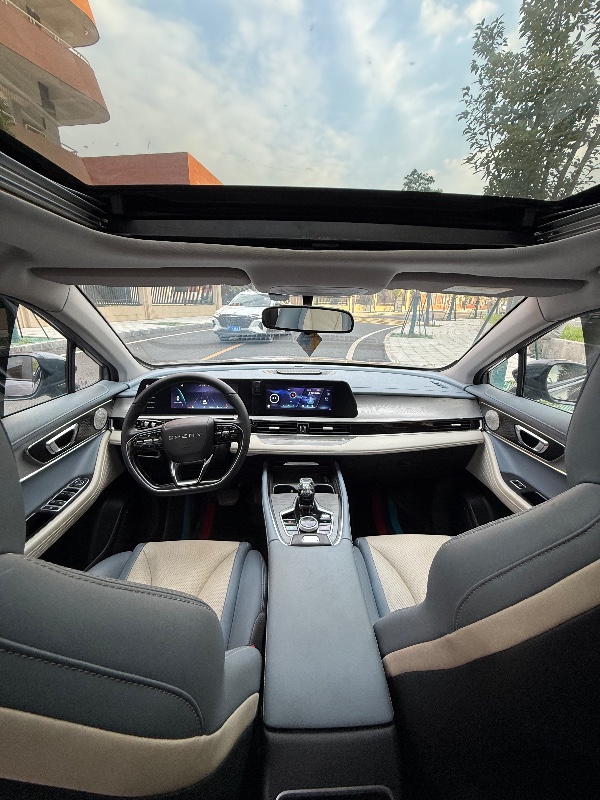 成都24年奇瑞欧萌达9