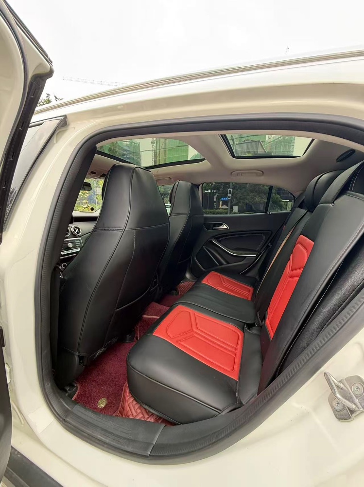 成都18年奔驰GLA8