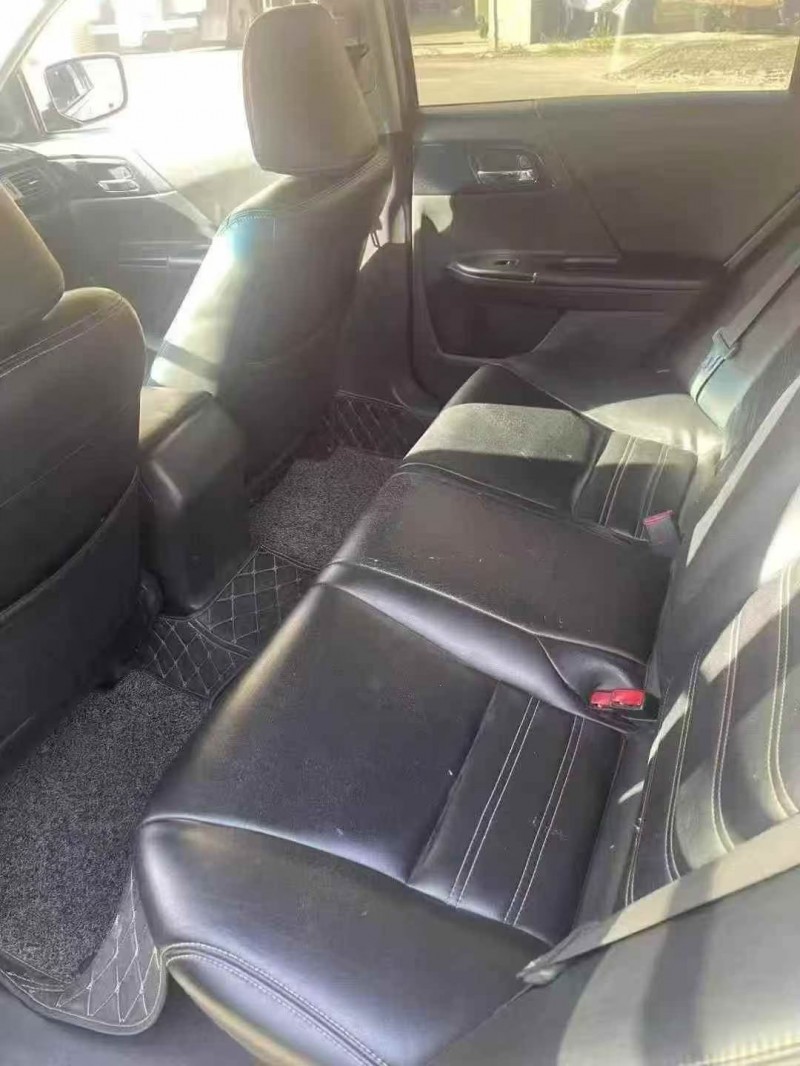 汕头16年本田雅阁4