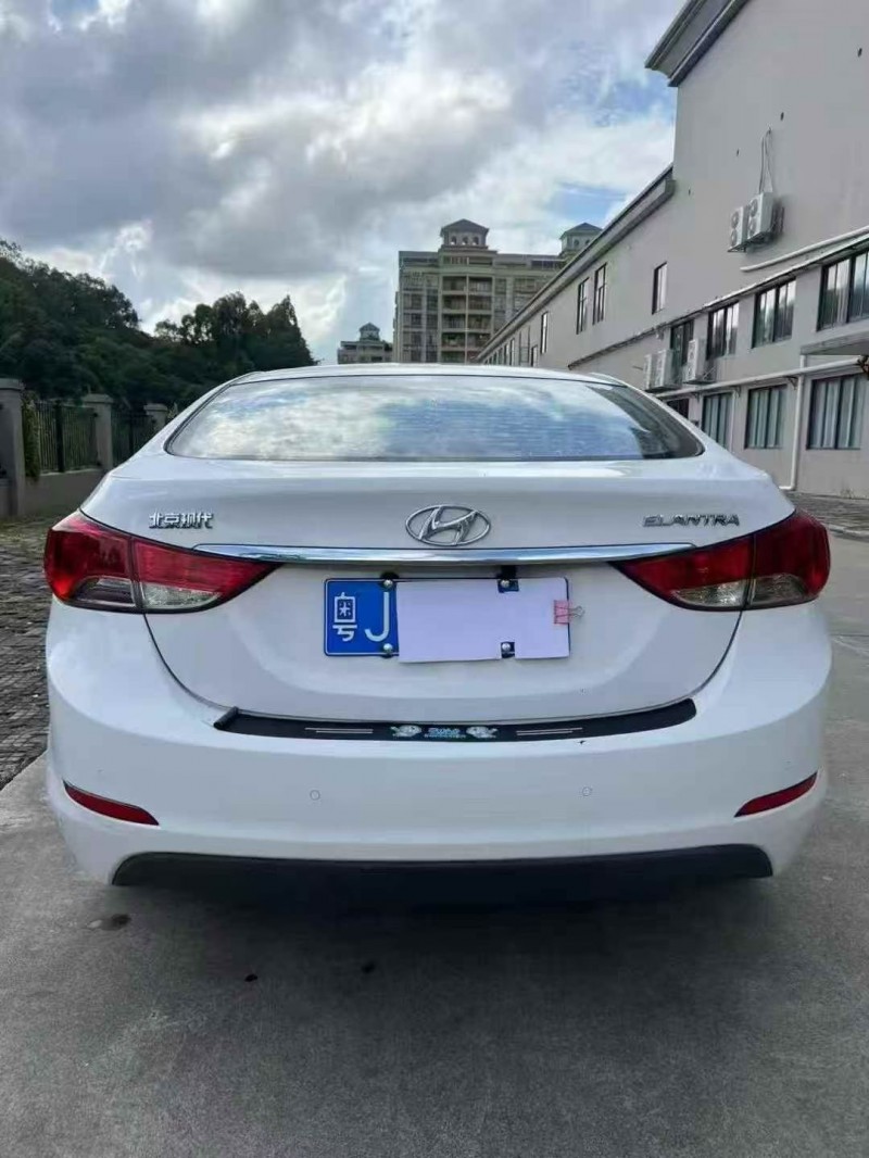 珠海16年现代朗动9