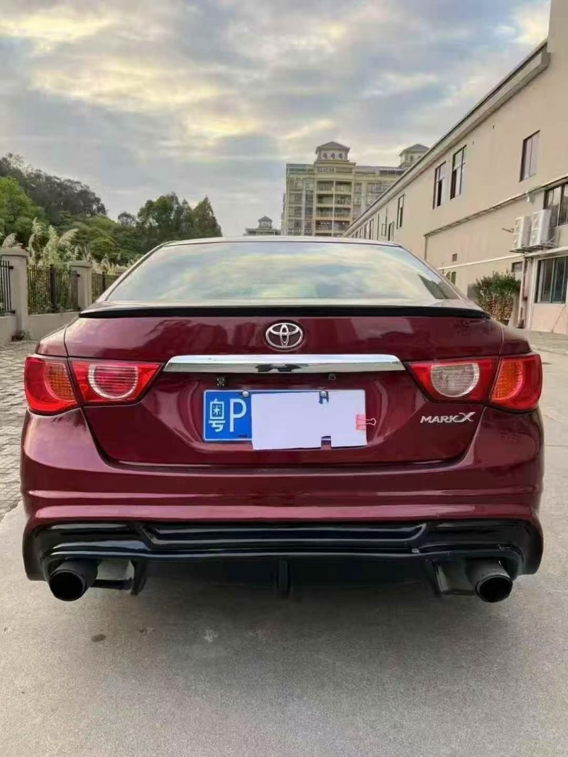 深圳12年丰田锐志9