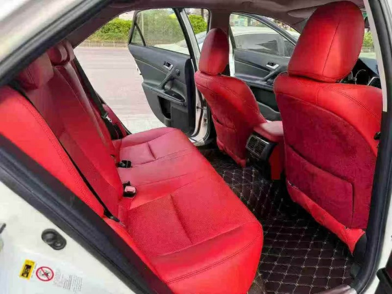 珠海13年丰田锐志6