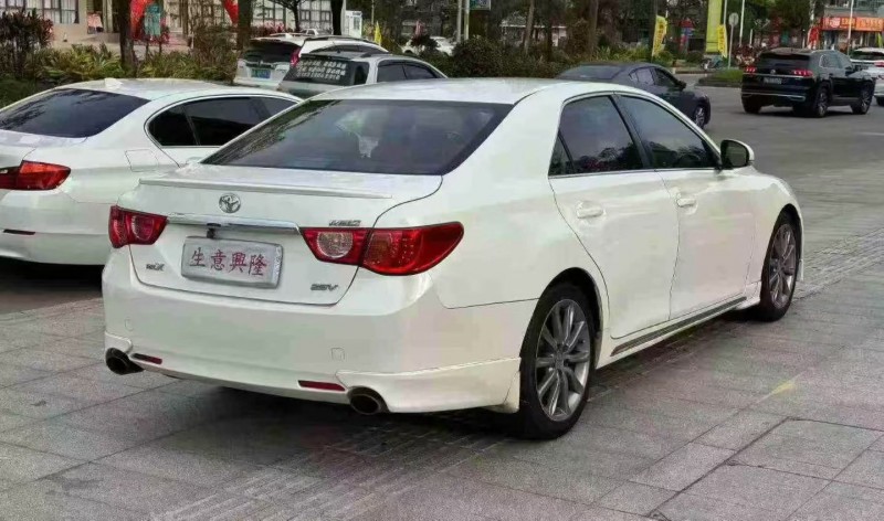 珠海13年丰田锐志8